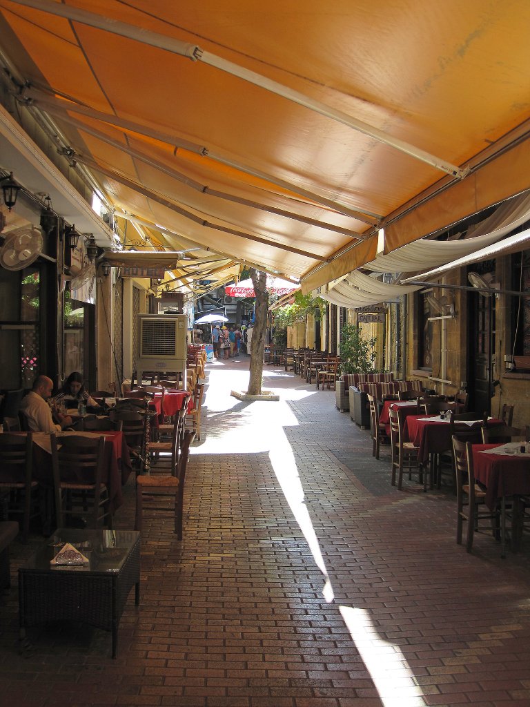 01-Street in Nicosia.jpg - Street in Nicosia